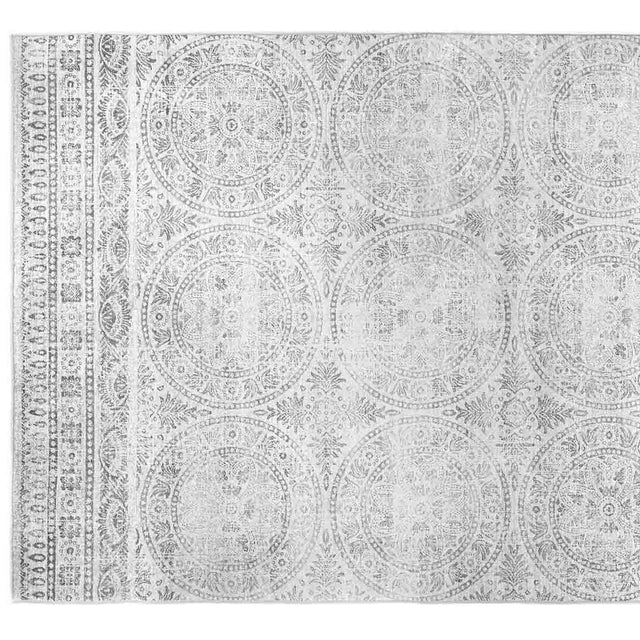 Larissa Circle Grey