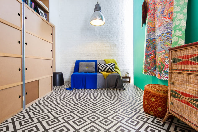 Labyrinth Black/White