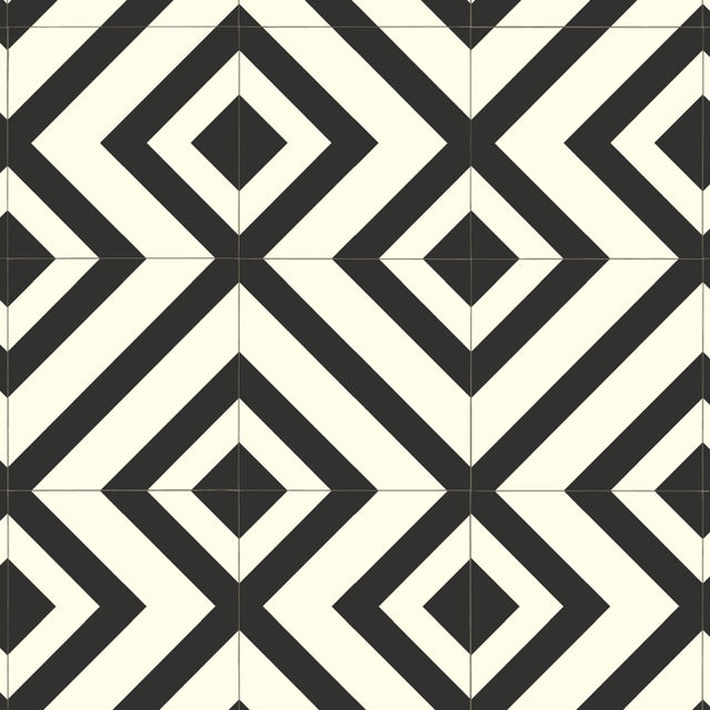 Labyrinth Black/White